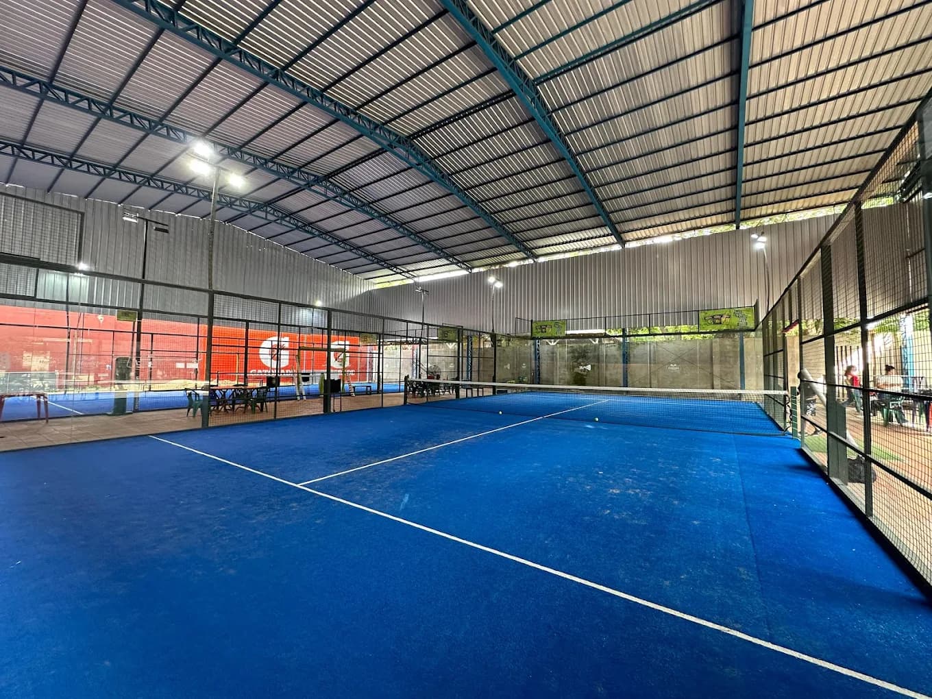 Play Padel