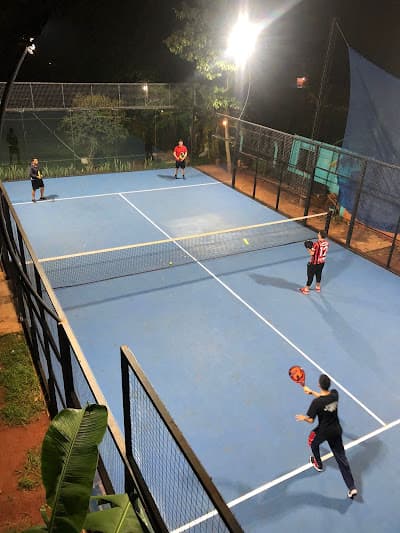 La Familia Padel Club